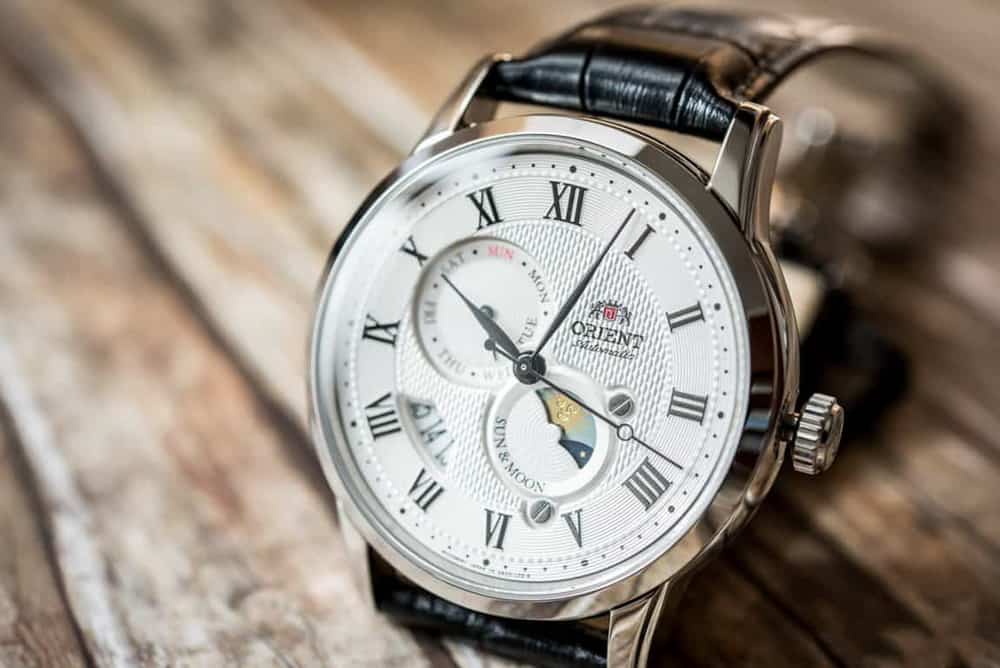 Orient Sun và Moon Gen 3