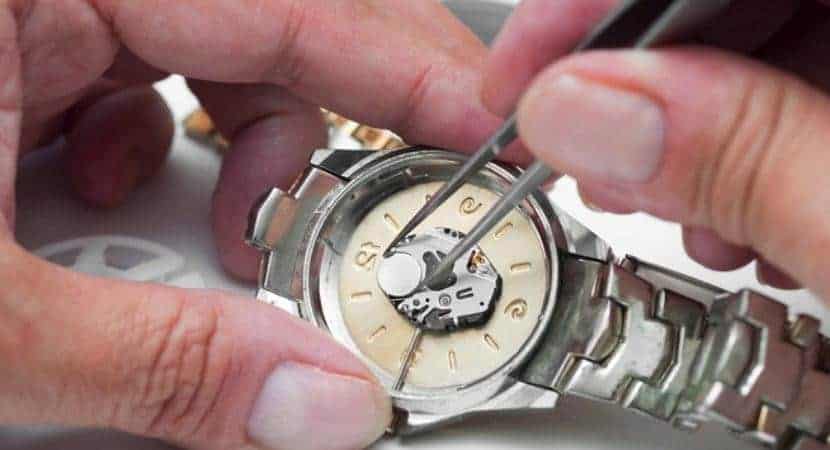 cách thay pin đồng hồ đeo tay